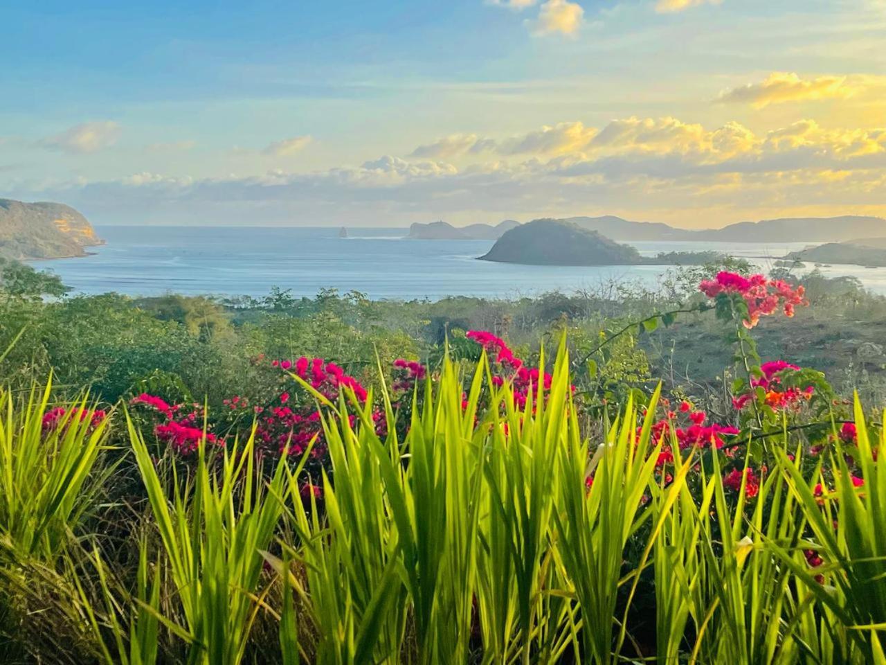 Lobster Bay Lombok Hotel Awang Kültér fotó